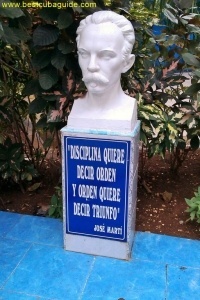 Jose Marti statue havana cuba