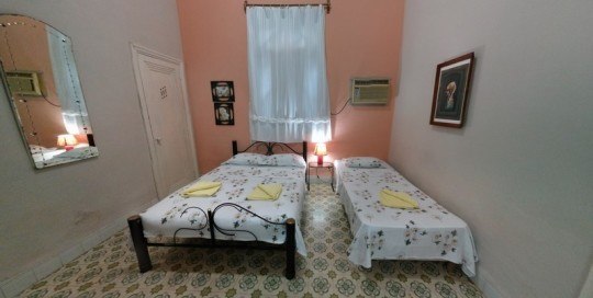 Casa Anabel, independent apartment in Plaza de la revolucion, centro habana, cuba, bedroom